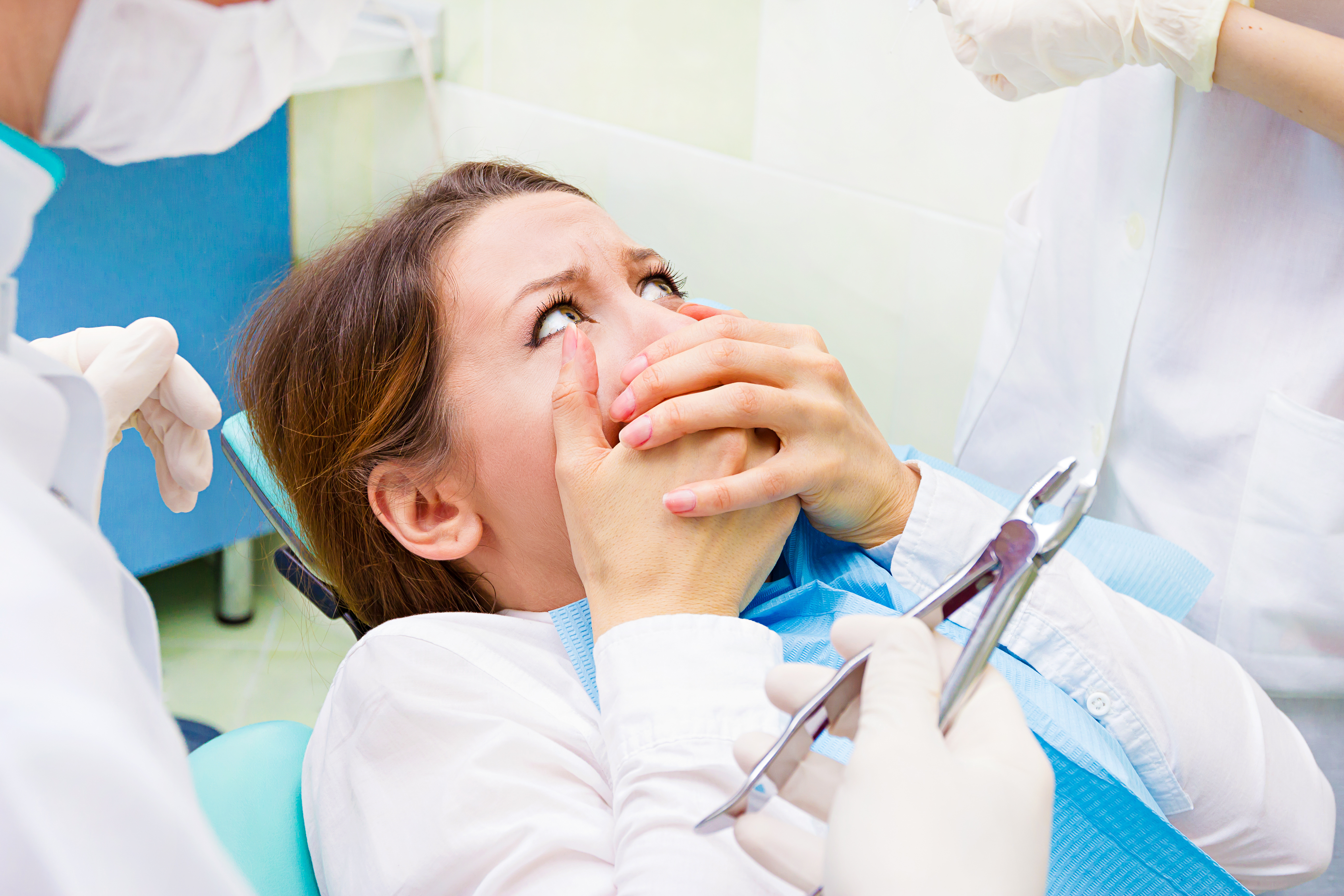 Посещение врача стоматолога. Стоматолог и пациент. Боязнь стоматологов.